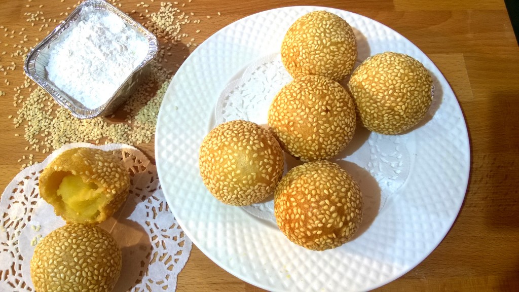 onde-onde wijen isi kacang hijau