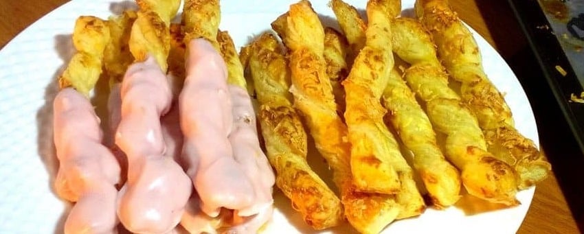 Kreasi cheese stick renyah dengan puff pastry yang mudah dibuat.